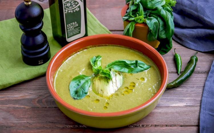 Гороховый суп: можно ли при грудном вскармливании, рецепты и правила употребления