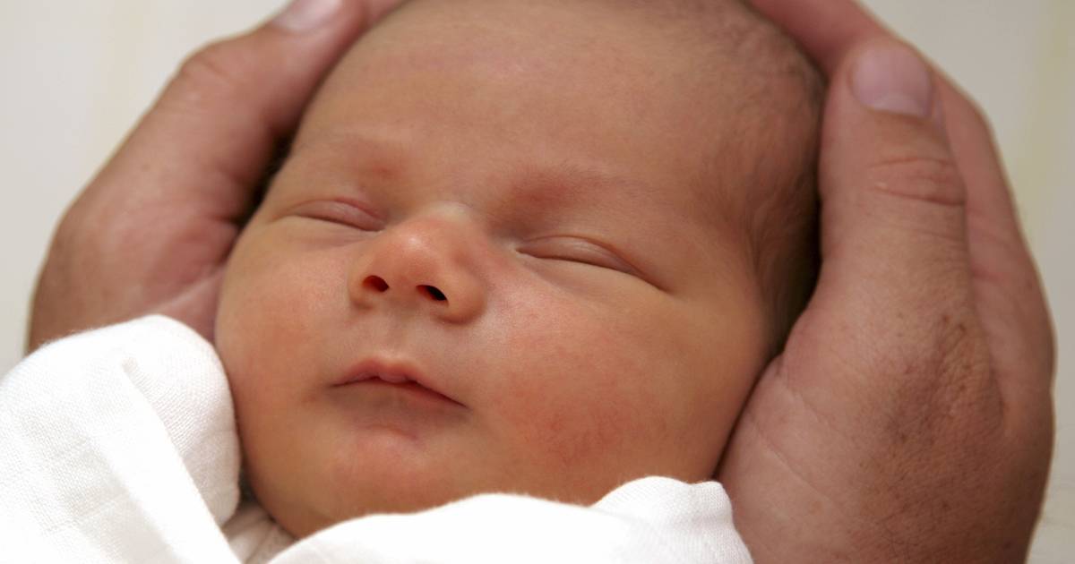 Судороги у новорожденных и грудничков — как распознать и что делать?