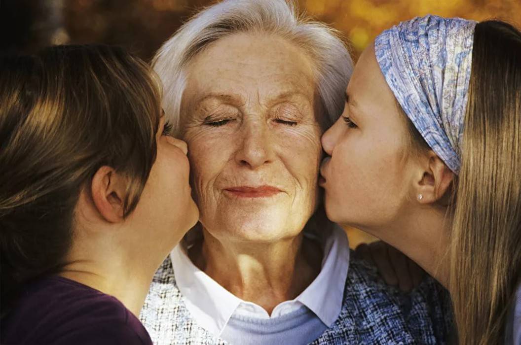 Цитаты про бабушку: слова со смыслом о бабушке