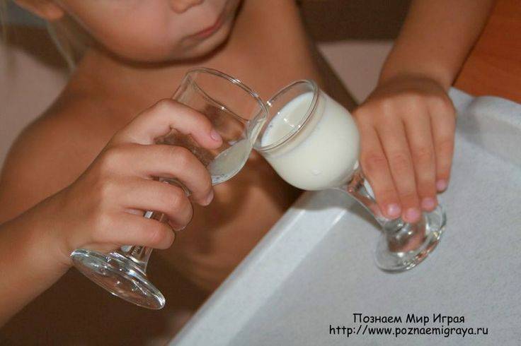 Мало молока у кормящей мамы: причины и что делать