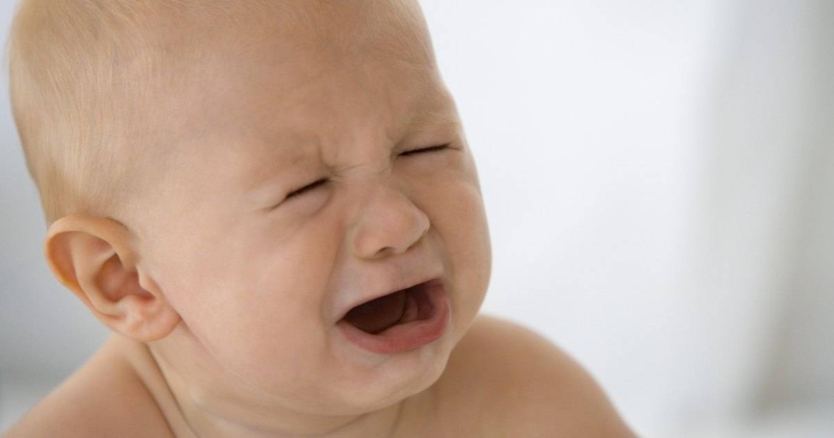 Ребенок плачет с хрипом. хриплый голос у грудничка: причины и лечение патологии