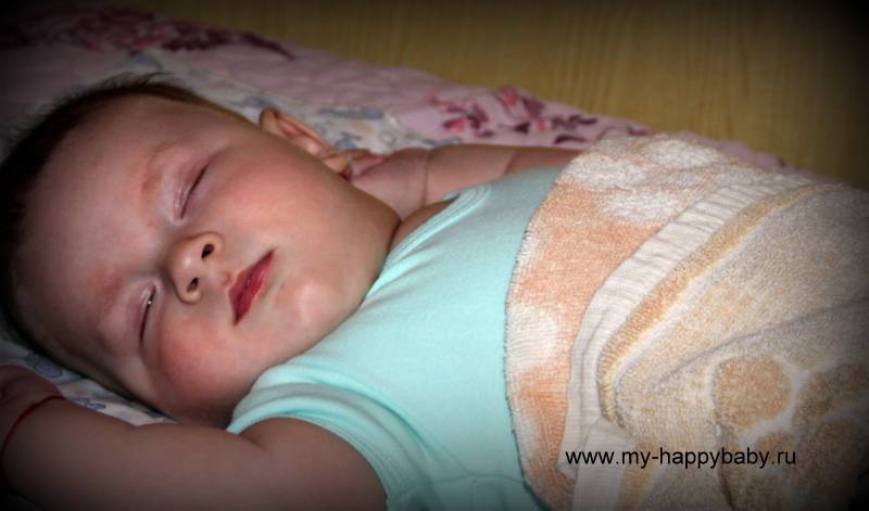 Ребенок плохо спит ночью часто просыпается и плачет, днем спит по 30 минут: что делать