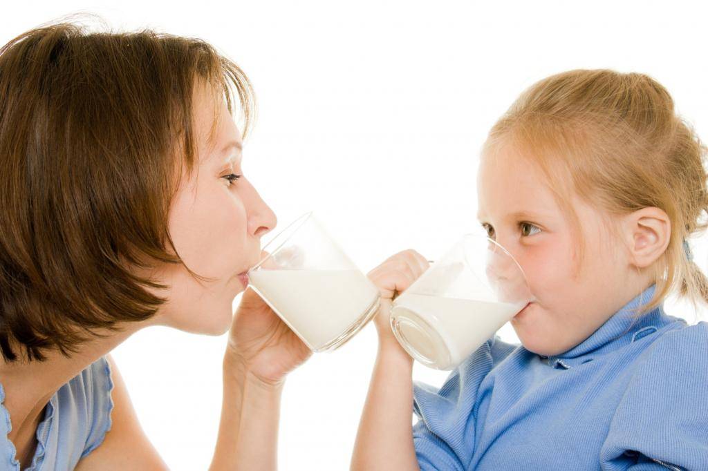 Можно ли давать детям растительное молоко: мнение врача
