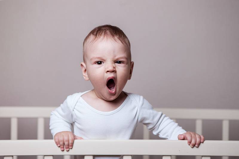 Почему ребенок сильно капризничает 8 месяцев
