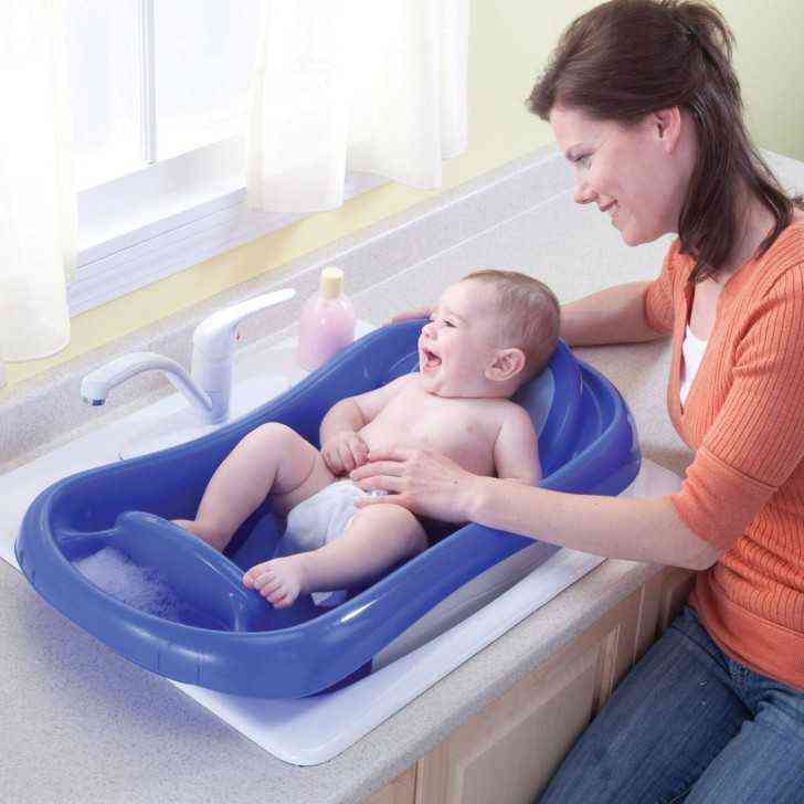 Как купать новорожденного ребенка? фоторепортаж.