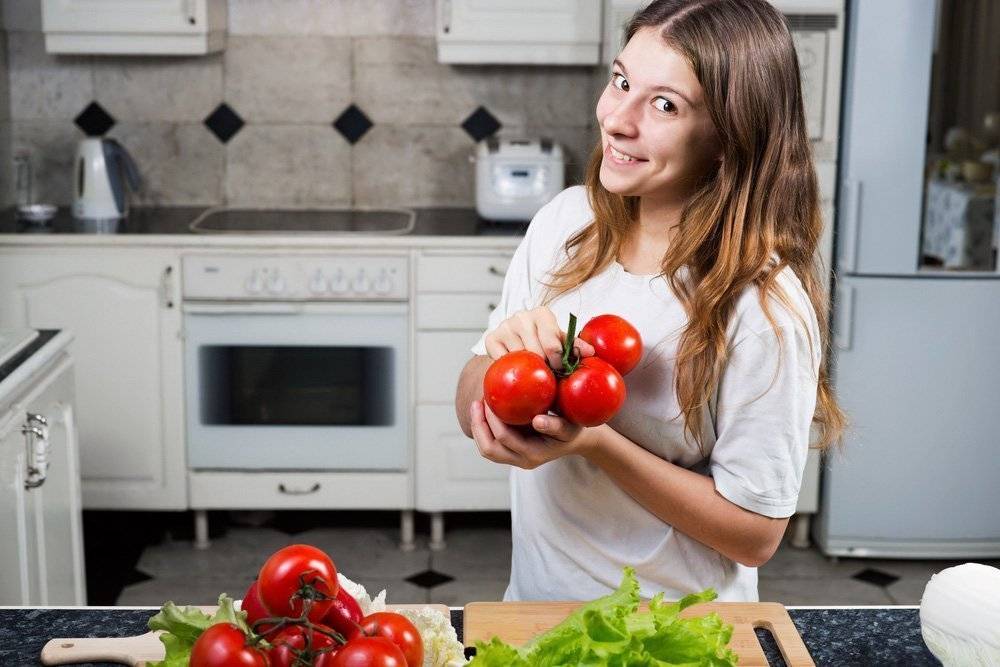 Помидоры при беременности: можно ли есть свежие помидоры беременным? почему хочется томатов во время беременности? польза и вред. почему нельзя их есть?