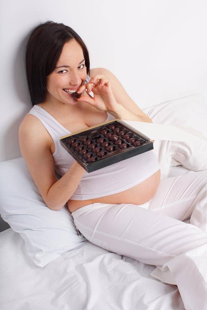 Можно ли есть шоколад во время беременности?