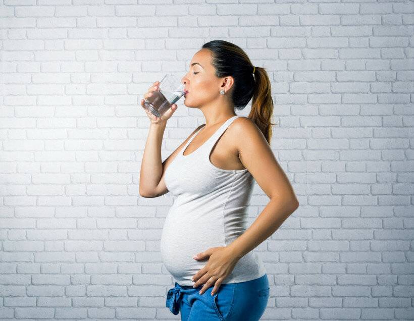 Газированная вода во время беременности, взвешиваем «за» и «против»