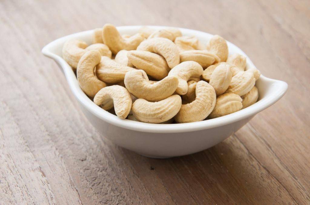 Орехи при беременности: можно ли есть, какие орехи самые полезные и в чем заключается их польза