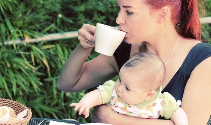 Можно ли пить кофе при грудном вскармливании - почему нельзя кофе кормящим мамам