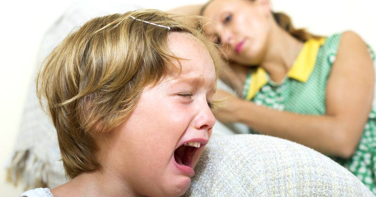 Стресс от детского плача - 2 совета психологов, консультации