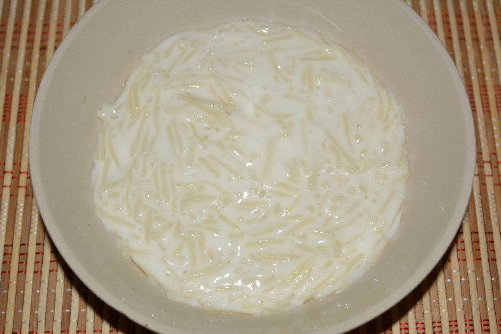 Молочный вермишелевый суп – нежный и очень сытный: рецепт с фото и видео