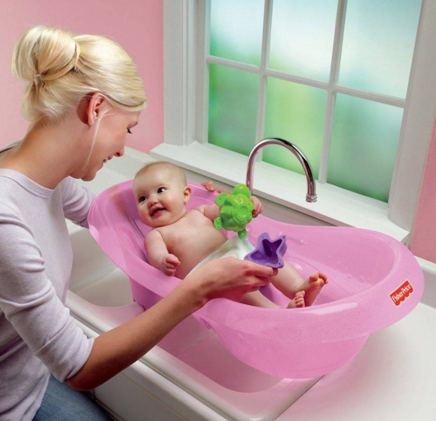 Как правильно купать новорожденных (правила мытья и купания)