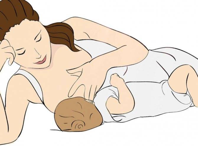 Как правильно кормить новорожденного грудным молоком лежа