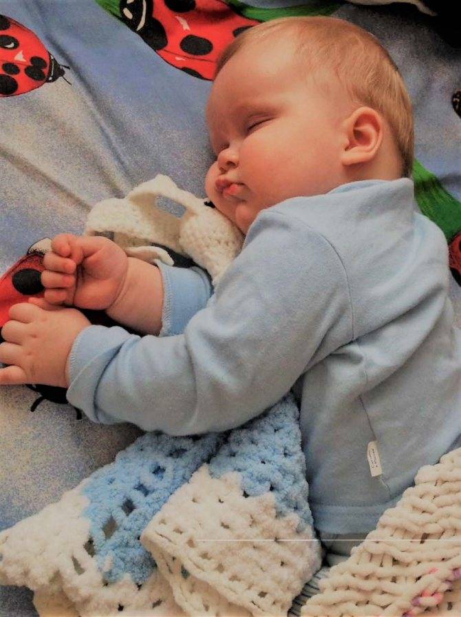 Самостоятельное засыпание ребенка - как научить грудничка