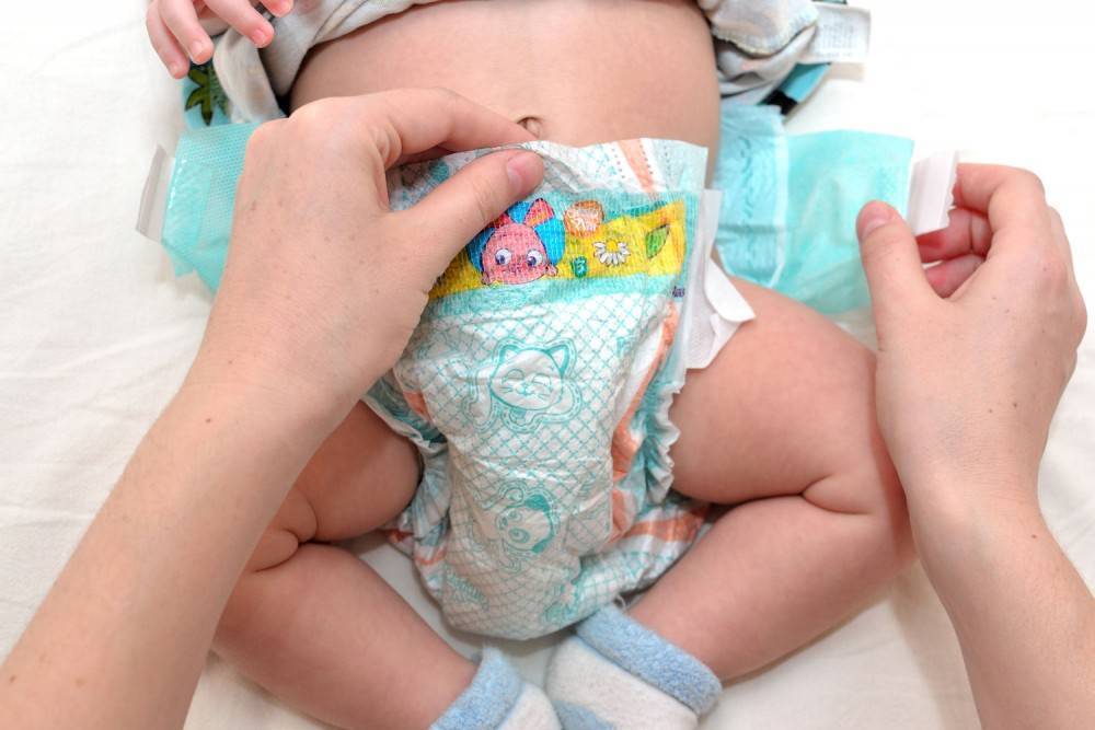 Как часто менять памперс новорожденному?