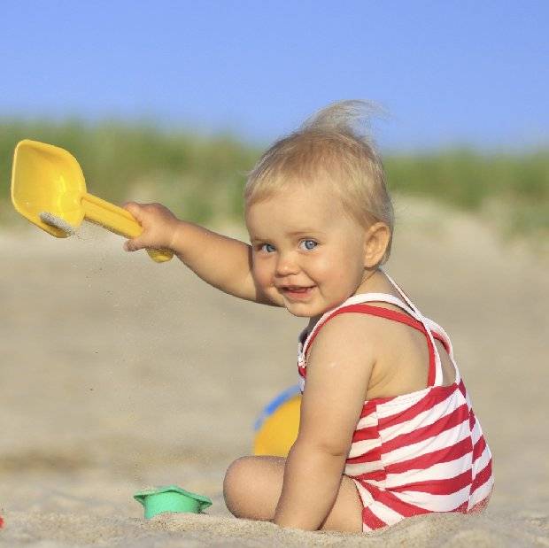 Правила пляжного отдыха с ребенком: полезные советы родителям