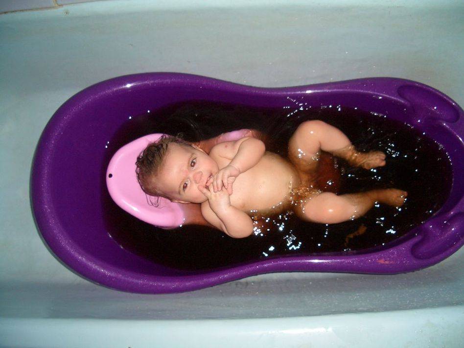 Хвойные ванны для новорожденных: польза и вред ~