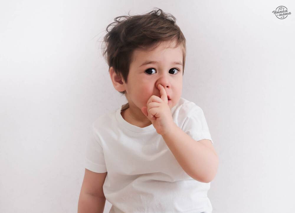 Как достать у ребенка из носа инородное тело: что делать