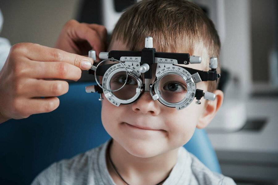 Причины ухудшения зрения у детей и подростков