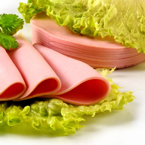 Можно ли сосиски и колбасу при грудном вскармливании | s-voi.ru