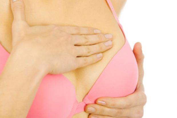 Через сколько дней после зачатия набухает грудь, когда начинает болеть грудь после зачатия