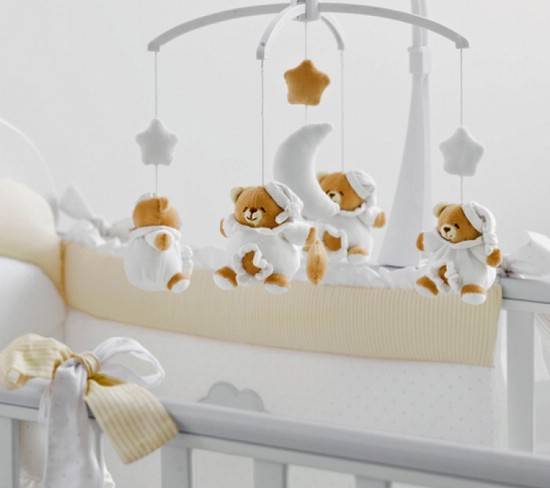 Как выбрать лучший модуль для новорожденных на кроватку, рейтинг и разновидности