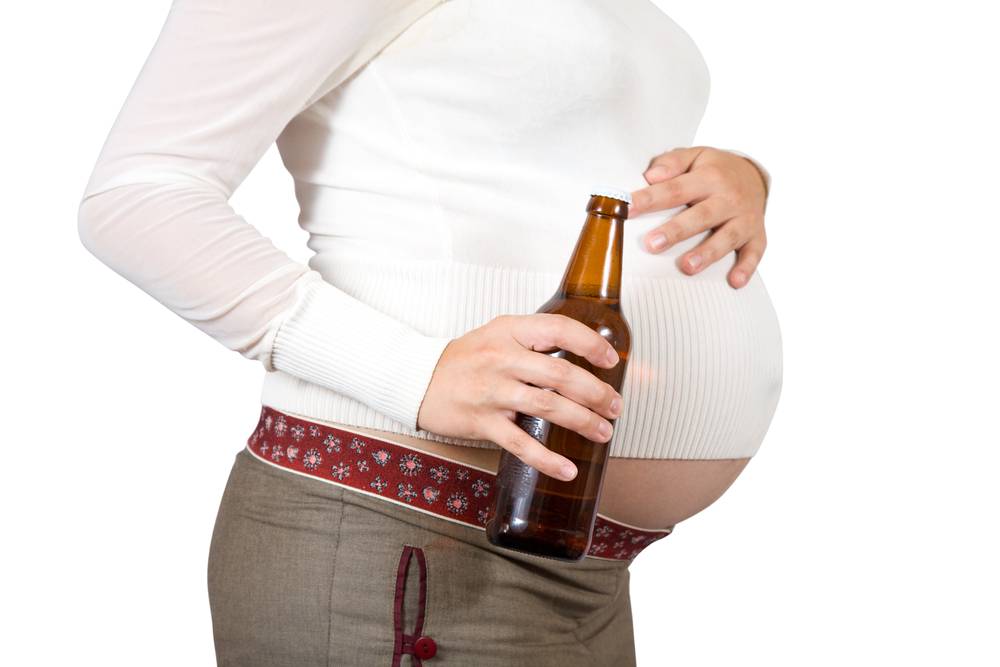 Можно ли пить беременным пиво, каково его влияние на плод
