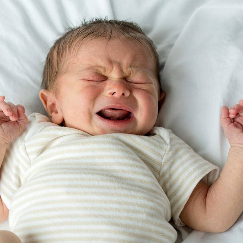 Если ребенок начал сильно потеть во сне - что делать?