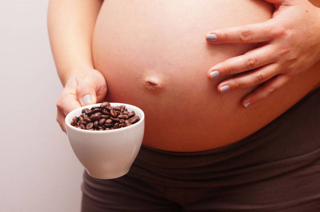 Можно ли беременным кофе на ранних сроках