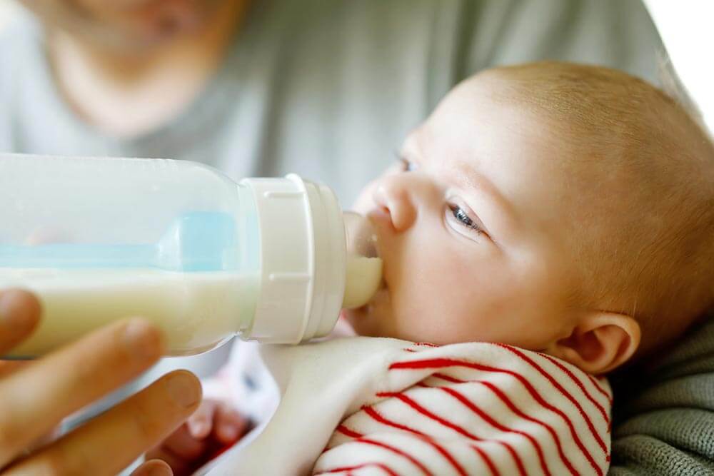 Как отучить ребенка от ночного кормления бутылочкой и грудным молоком