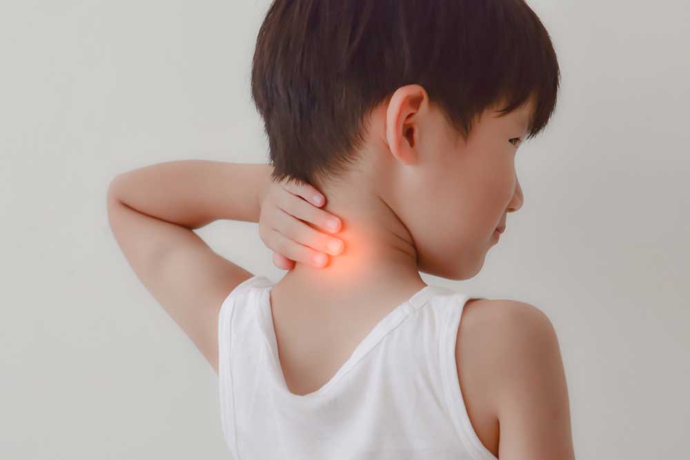 Детская боль в спине. какие могут быть причины?