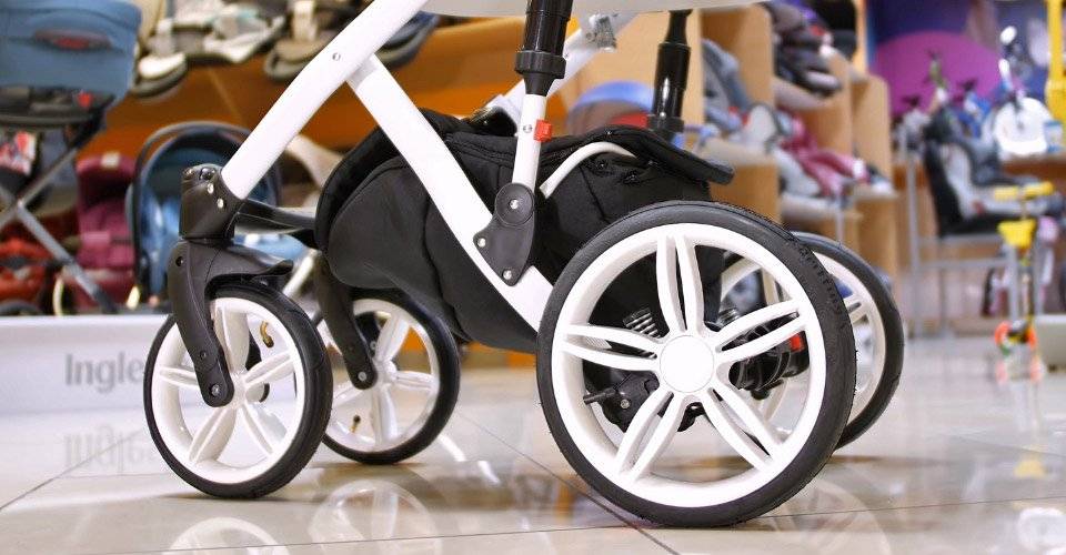 Какие колеса лучше для коляски: обзор, плюсы и минусы каждого варианта - parentchild.ru