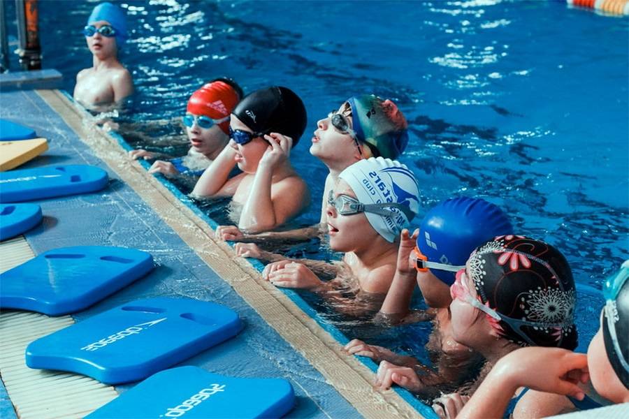 Лучшие центры грудничкового плавания в москве