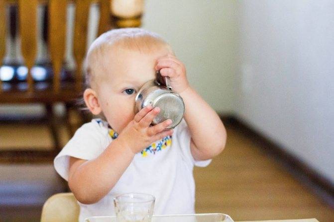 Как приучить ребенка к бутылочке: 3 способа, правила кормления, рекомендации