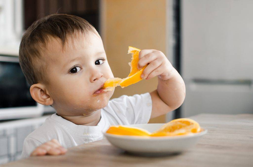 С какого возраста можно давать ребенку апельсин: особенности и рекомендации : labuda.blog