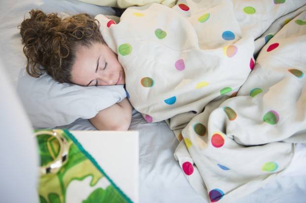 Почему ребенок плохо спит: 6 причин
