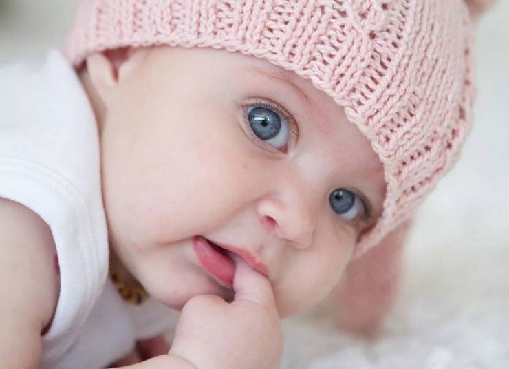 Глаза новорожденного ребенка: когда меняются, что делать, если лопнул сосуд и при синяках под глазами, и другие особенности