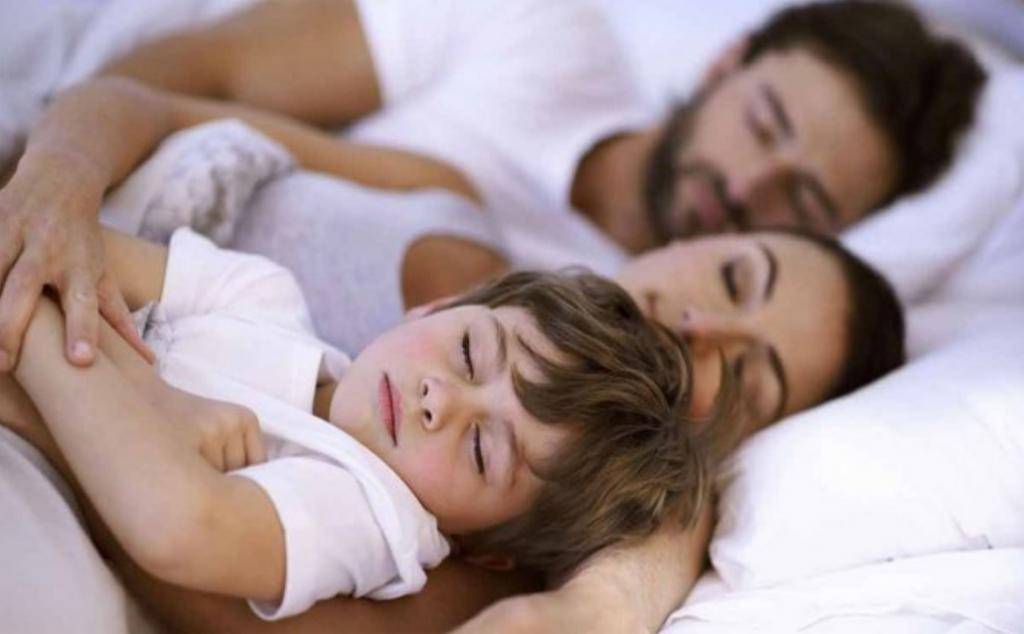 Совместный сон с ребенком: за и против. мнения и рекомендации свои детки