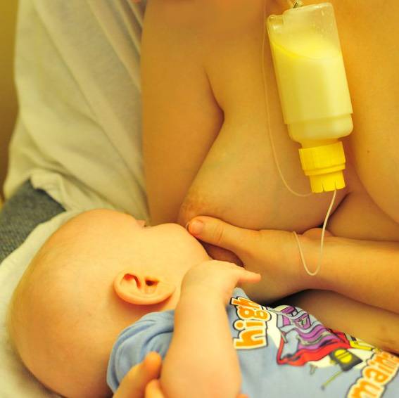Как докармливать без бутылочки? – кормим грудью своих малышей!