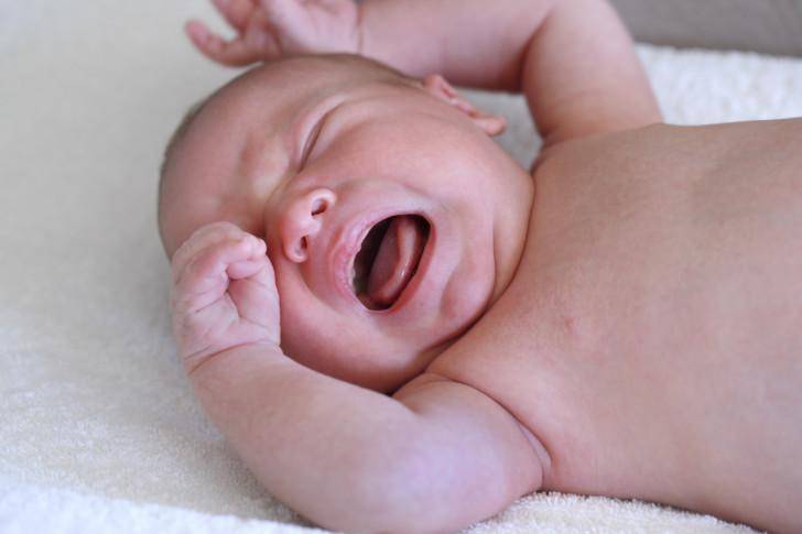 Как правильно использовать газоотводную трубочку для новорожденного: инструкция и советы