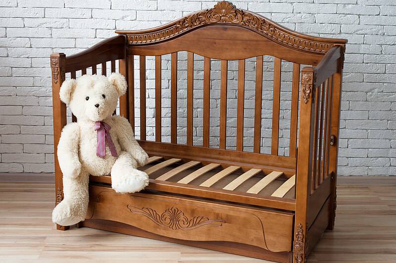 Как выбрать детскую кроватку