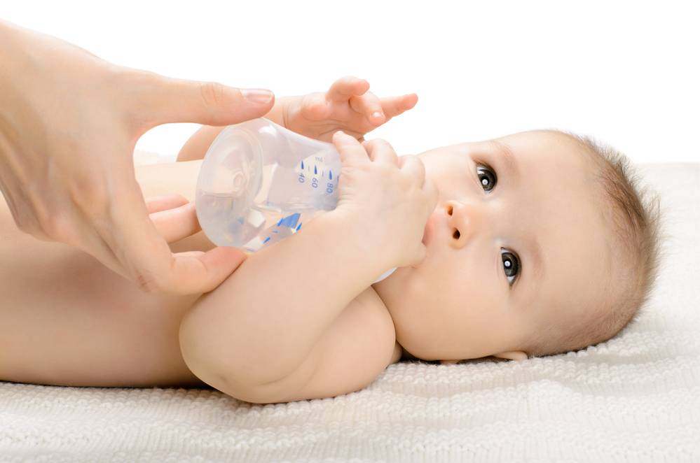 Почему ребенок пьет много воды ночью?