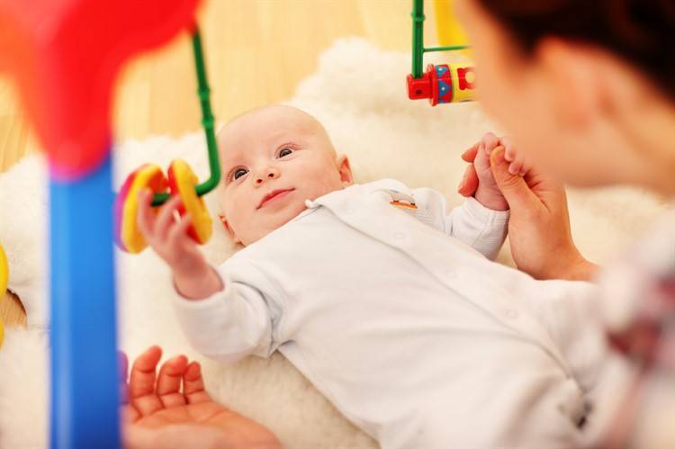 Почему первый год жизни ребенка очень важен?