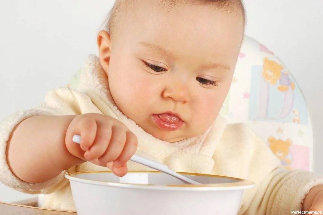 Что делать, если малыш отказывается есть прикорм