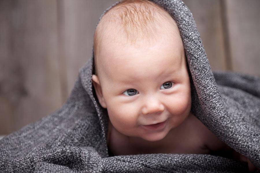 Когда ребёнок начинает улыбаться осознанно? - развитие ребенка