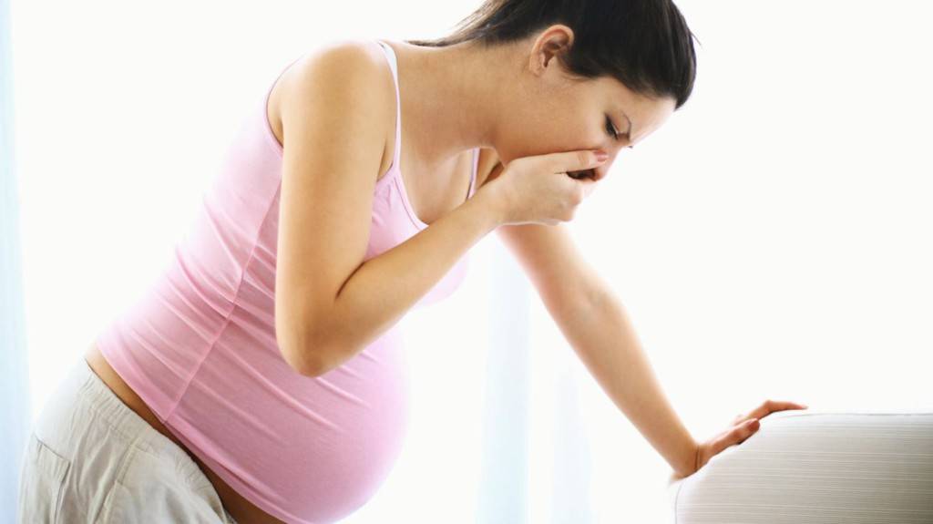 Тошнота при беременности и способы борьбы с ней
