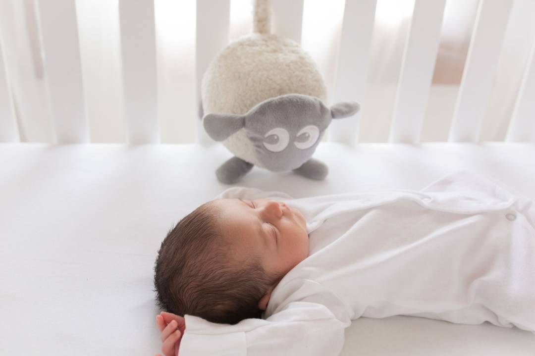 О белом шуме для новорожденного: для сна и успокоения, что это такое для малышей