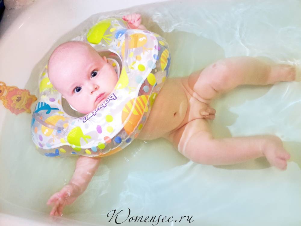 Круг на шею для купания новорожденных: как выбрать, baby swimmer и мнение комаровского, фото и видео, отзывы