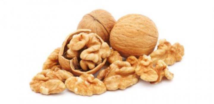 Полезны ли грецкие орехи для кормящей мамы